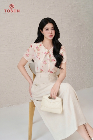 12022H95 - Áo lụa hoa cổ V bèo
