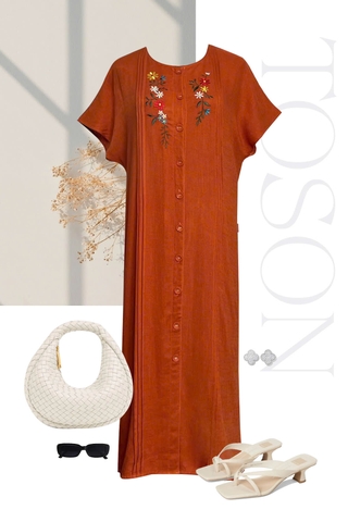 46092C35 - Đầm suông linen cam thêu hoa