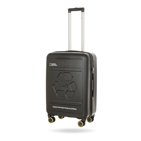 Vali National Geographic N205HA