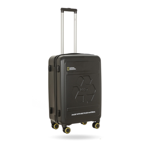 Vali National Geographic N205HA