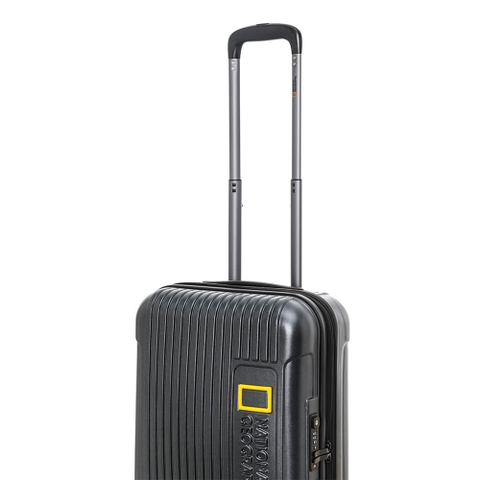 Vali National Geographic N114HA-01