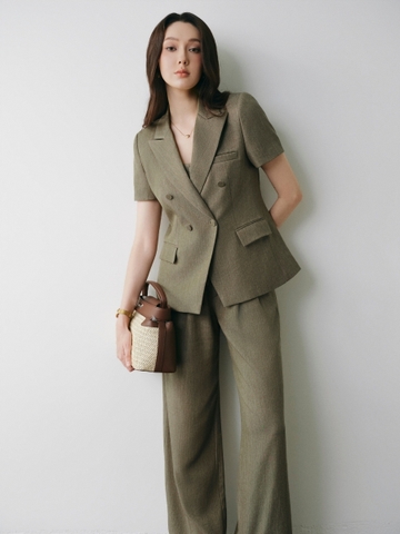 Áo Blazer Nữ Sovereign Ngắn Tay Cổ V Dáng Ôm Công Sở WALENTY
