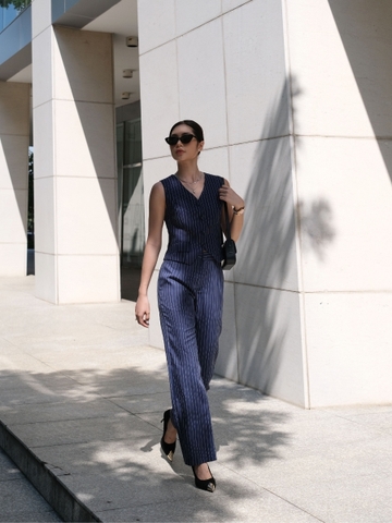 Quần tây nữ dáng đứng sọc xanh trắng WALENTY