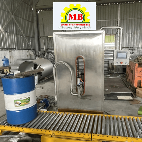 Máy chiết rót thùng phi 200 lít