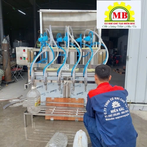 Máy chiết rót bán tự động 6 vòi.