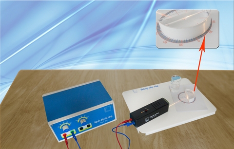 Bộ thí nghiệm đo chiết suất của nước