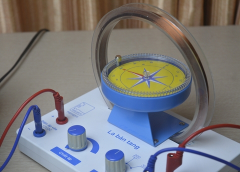 Bộ thí nghiệm đo thành phần nằm ngang của từ trường Trái Đất