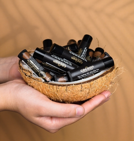 Son Dưỡng Môi Chiết Xuất Dầu Dừa Bến Tre The Cocoon Ben Tre Coconut Lip Balm 5g
