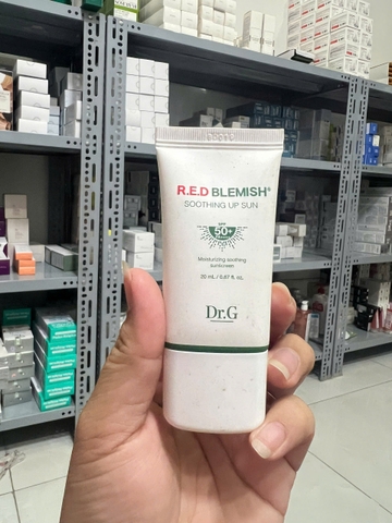 Kem Chống Nắng, Chống Tia Hồng Ngoại, Quang Phổ Rộng Cho Da Mụn Nhạy Cảm Dr.G R.E.D Blemish Soothing Up Sun SPF50+ PA++++ 50ml