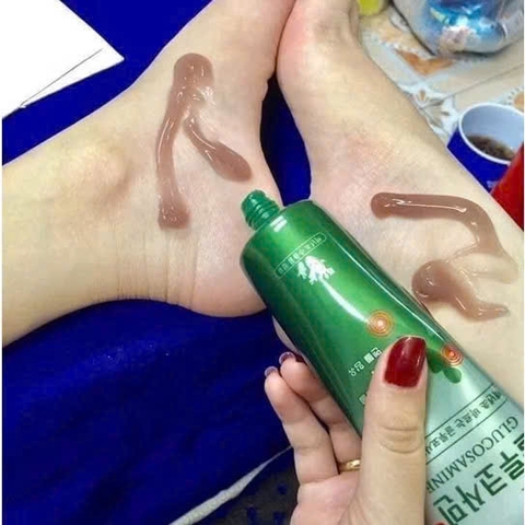 Dầu lạnh xoa bóp Hàn Quốc Glucosamine 150ml Cosin Store Nadamcos Catus Glucosamine Cream giảm nhức mỏi