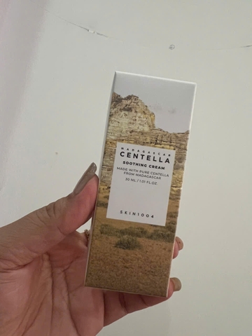 Kem Rau Má Trị Mụn, Phục Hồi Da Skin1004 Madagascar Centella Cream 75ml