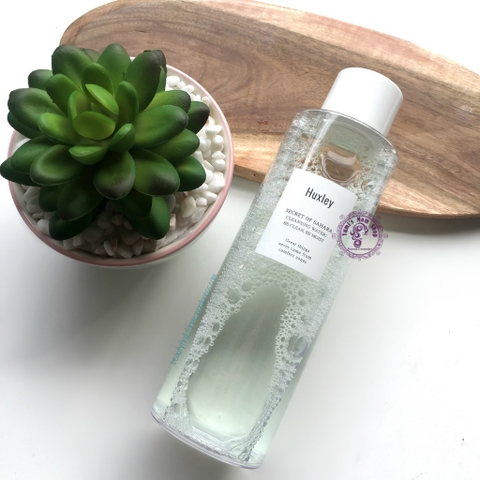 Nước tẩy trang dịu nhẹ dành cho da nhạy cảm Huxley Cleansing Water