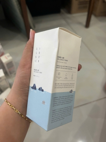 Nước hoa hồng Round Lab 1025 Dokdo Toner 200ml bổ sung độ ẩm làm dịu da
