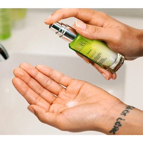 Serum SVR Tinh Chất Giảm Mụn Làm Mờ Thâm Sạm Và Mềm Mịn Da SVR Sebiaclear Serum 30ml