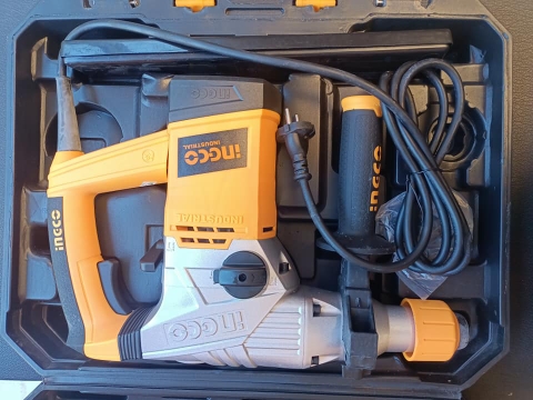 Máy khoan đục INGCO RH15008 công suất 1500W tiện dụng