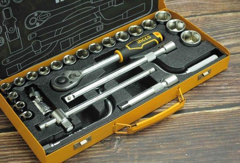 Bộ tuýp 24 chi tiết INGCO HKTS0243  chính hãng
