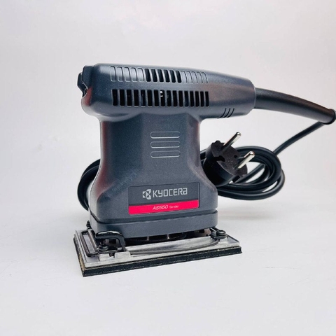 Máy chà nhám cầm tay 550W Kyocera AS550