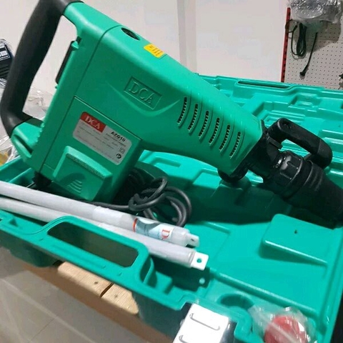Máy đục bê tông 1500W DCA AZG10