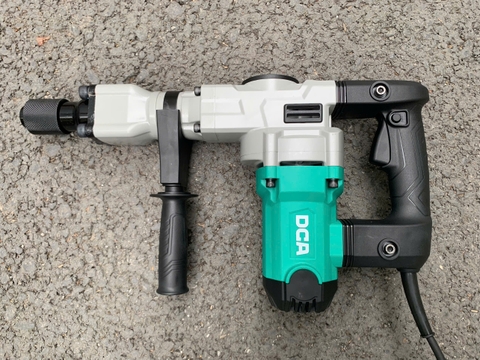 Máy đục bê tông 1350W DCA AZG06-6