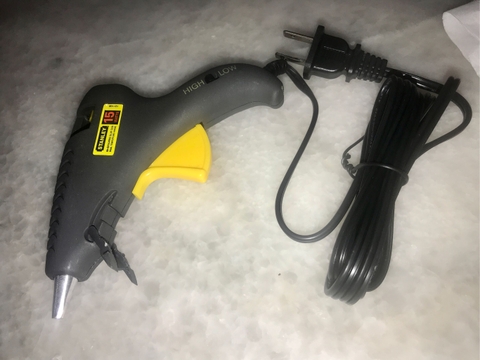 Súng Bắn Keo 15w Đầu Dẹp Stanley 69-GR15C-23