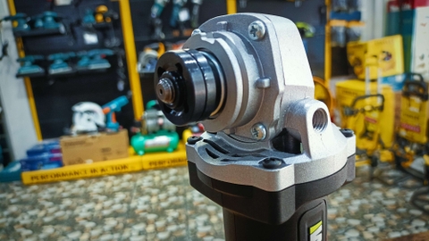 Máy Mài Góc Dùng Pin 20V (1 Pin 4.0Ah, 1 Sạc 2A) Worx WU806.14.2