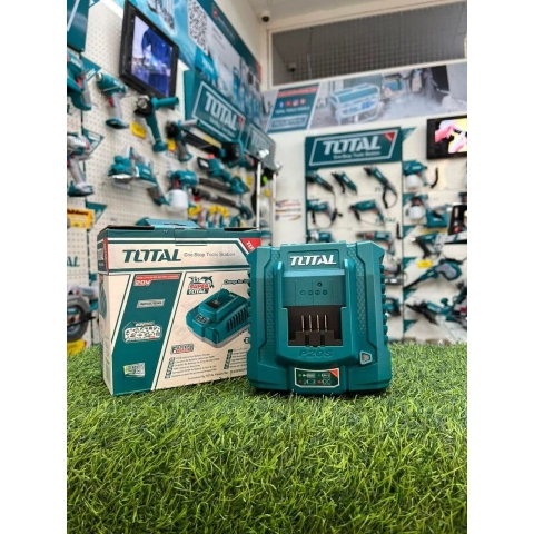 Sạc Thông Minh 20Vx4.0A Total TFCLI20411