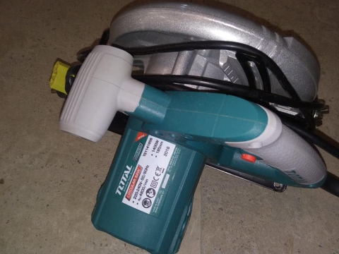Máy Cưa Đĩa Tròn 185mm 1400W TOTAL TS1141856