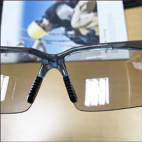 Kính Bảo Hộ King's KY713