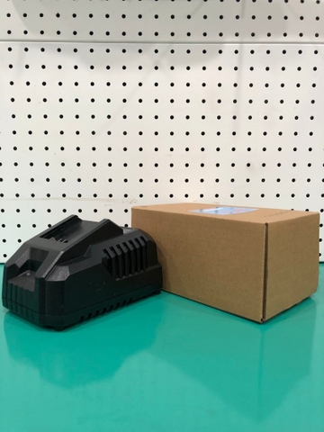 Sạc lithium 20V/4Ah DCA FFCL20-04 uy tính
