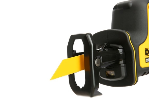 Máy cưa kiếm dùng pin Dewalt 20v DCS369B