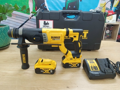 Máy khoan bê tông Dewalt dùng pin DCH263P2 (Máy, sạc 2pin*5Ah Vali)