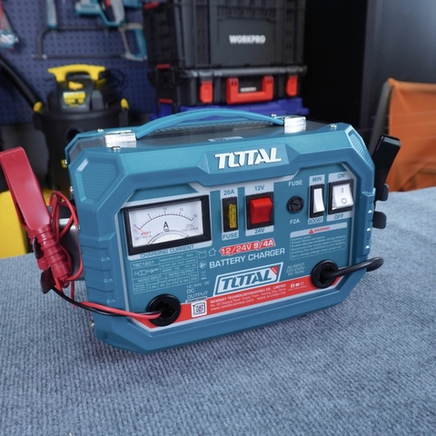 Máy sạc bình điện ắc qui TOTAL TBC1601