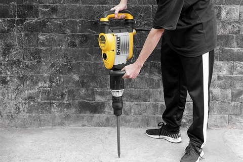 Máy Đục Bê Tông Đầu Gài Sds Max Dewalt D25901K-B1