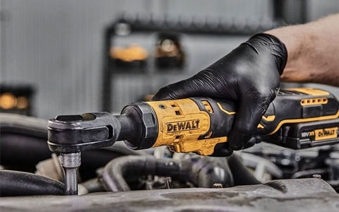 Máy Siết Bu Lông Góc Cầm Tay Dùng Pin 18v Động Cơ Gắn Liền Dewalt DCF512N-XJ
