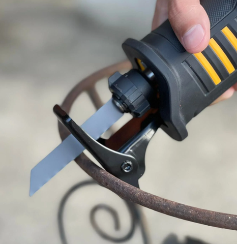 Máy cưa kiếm 750W-115mm INGCO RS8008