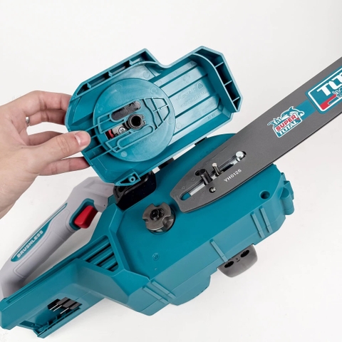 Máy cưa xích 12inch không chổi than dùng pin 20V Total TGSLI201262
