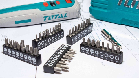 Máy siết vít dùng pin 4V Total TSDLI0403 uy tính