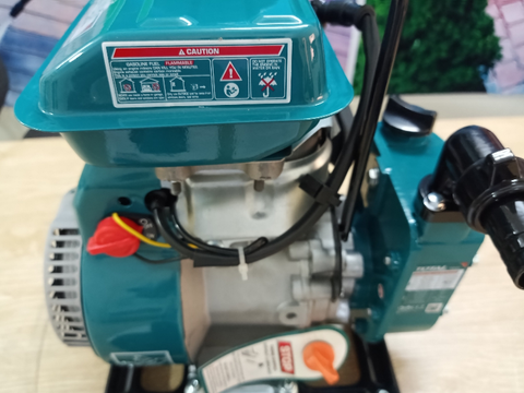 Máy bơm nước dùng xăng 9HP Total TP3101 xsafe