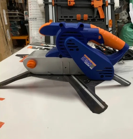 Máy chà nhám băng 1200W WadFow WBA1512001