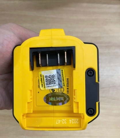 Thân Máy Vặn Bulong 20v Max Động Cơ Gắn Liền Dòng Atomic DEWALT DCF922N-B1