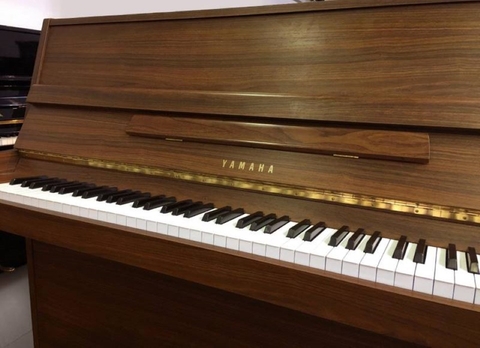 piano Yamaha MC201