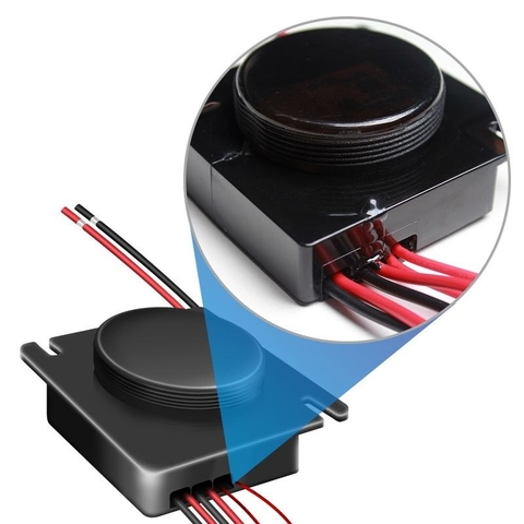 Bộ Điều Khiển Sạc Năng Lượng Mặt Trời MPPT Chống Nước ZALAA ZL-PDM-HK