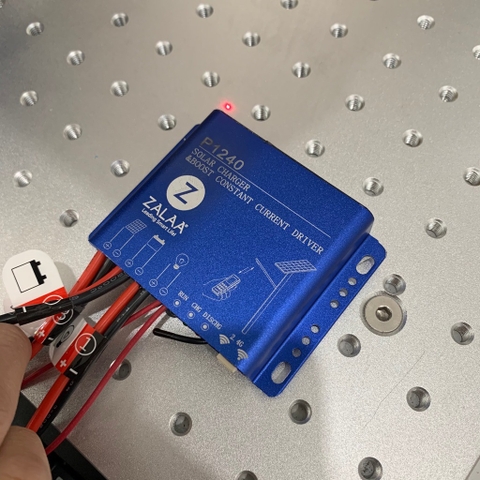 Bộ điều khiển đèn năng lượng mặt trời Mã số P1240 ZSML-100 ZALAA