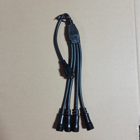 Dây Cáp Điện 1 Đầu Nối Chia 4 Dùng Nối Đèn LED Cho Vườn Ánh Sáng / Light Garden