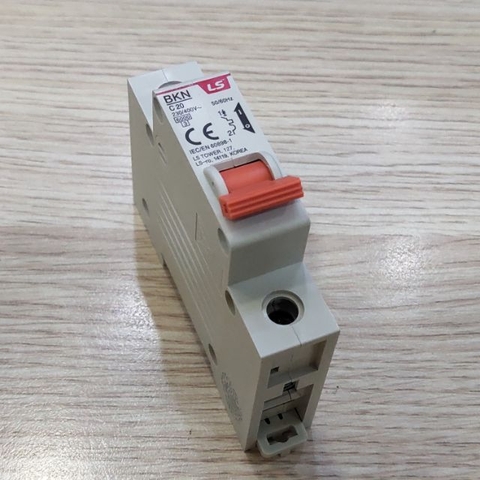 Bảng Điện 1P x 6A Cửa Cột Đèn Chiếu Sáng | Tổng Hợp & Báo Giá ZALAA Lighting