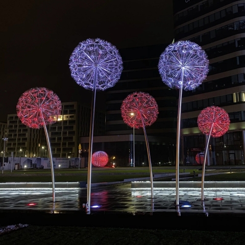 Trụ Cột Đèn Inox Cao 5M Sử dụng Treo Bông Hoa Bồ Công Anh Dandelion Ngoài Trời