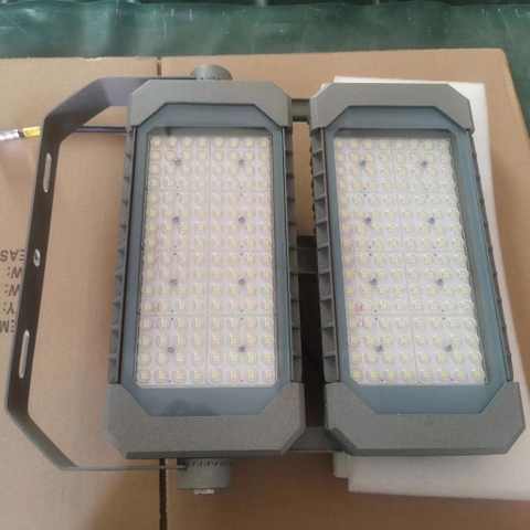 Đèn Pha LED Module 200W - Loại Hợp Kim Nhôm Liền Khối Cao Cấp