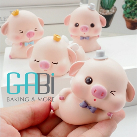Heo nhựa trang trí bánh