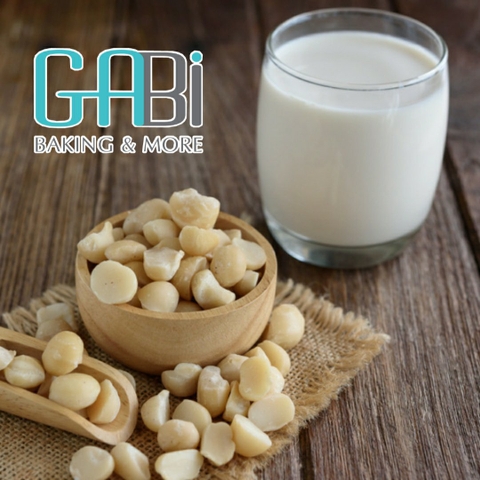 Nhân macca (mắc ca) vỡ đôi