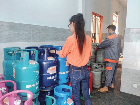 Giá gas tháng 7/2021 tăng 30.000 đồng/bình 12kg